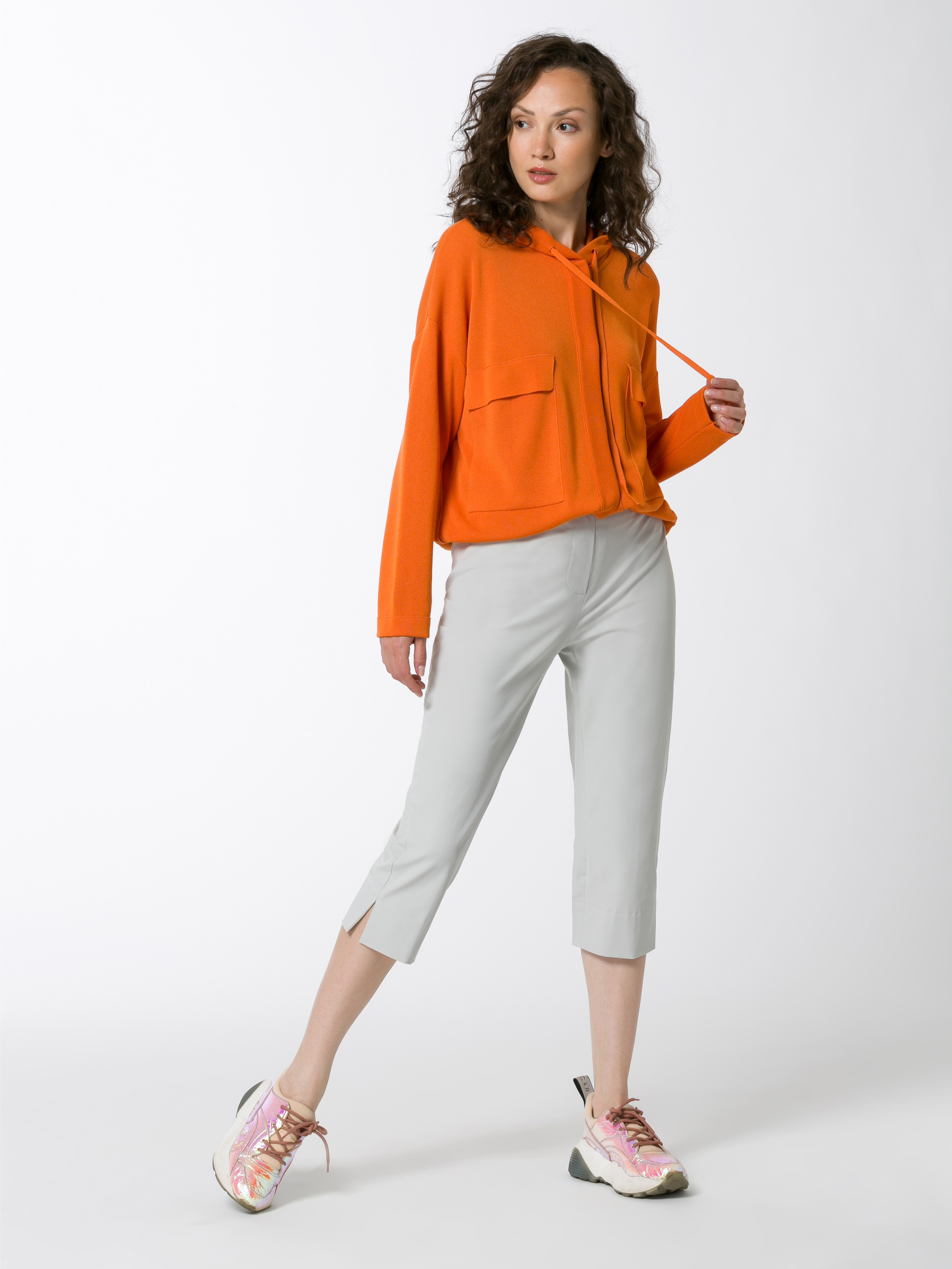 1231-201-VALETTA-orange-model-1